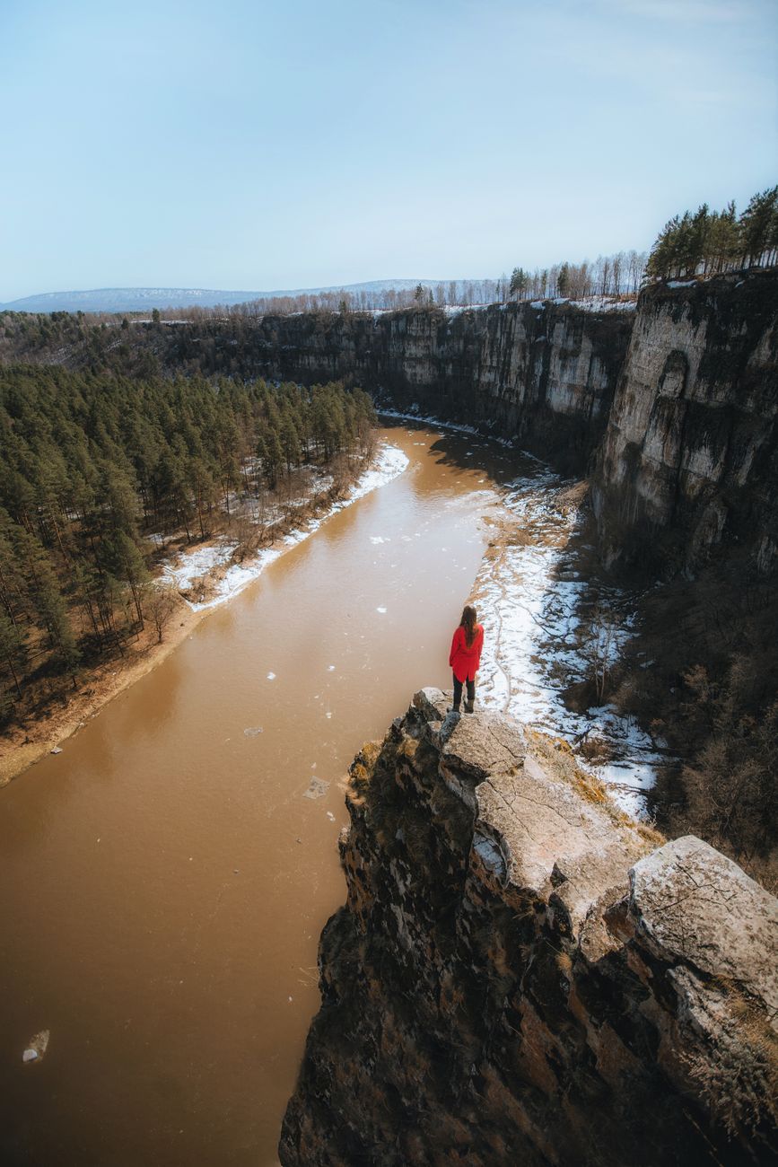 Aktīvs pārgājiens gar klintīm